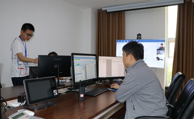 房縣公共資源交易中心 周末‘不打烊’，服務‘全天候’